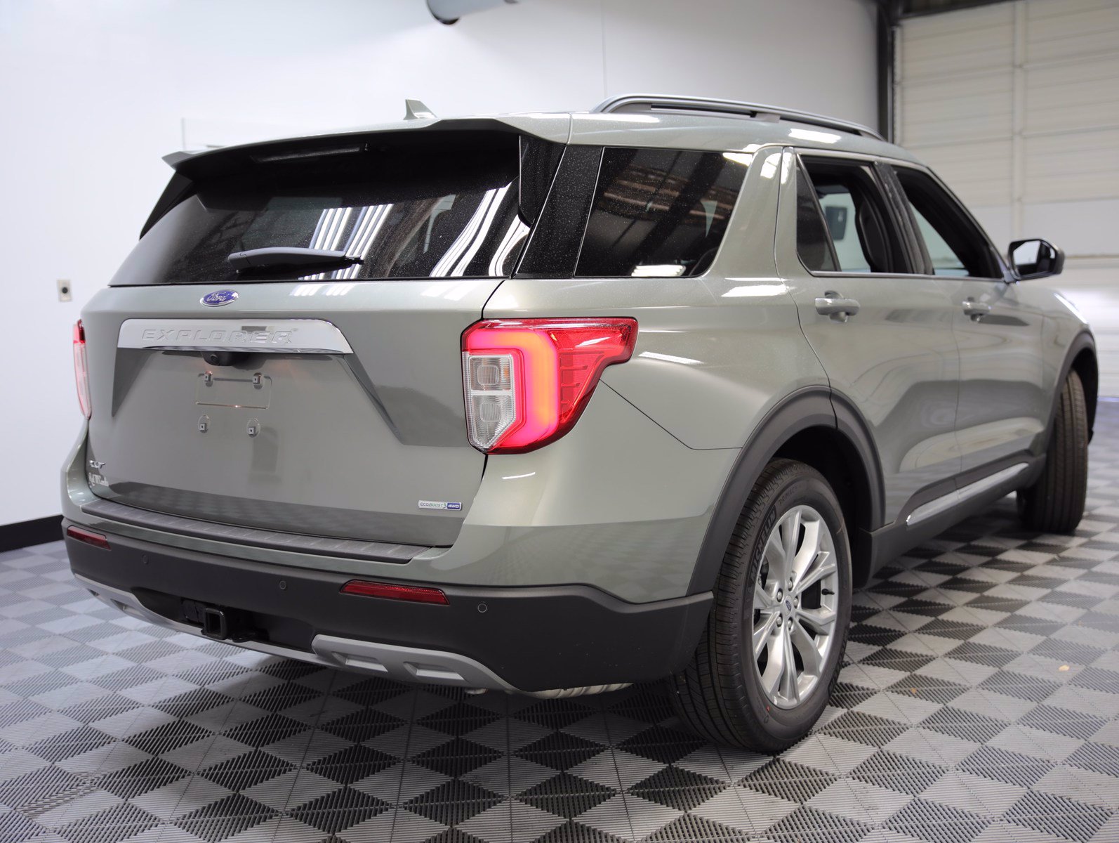 New 2020 Ford Explorer XLT Sport Utility in San Antonio #101931 | Red