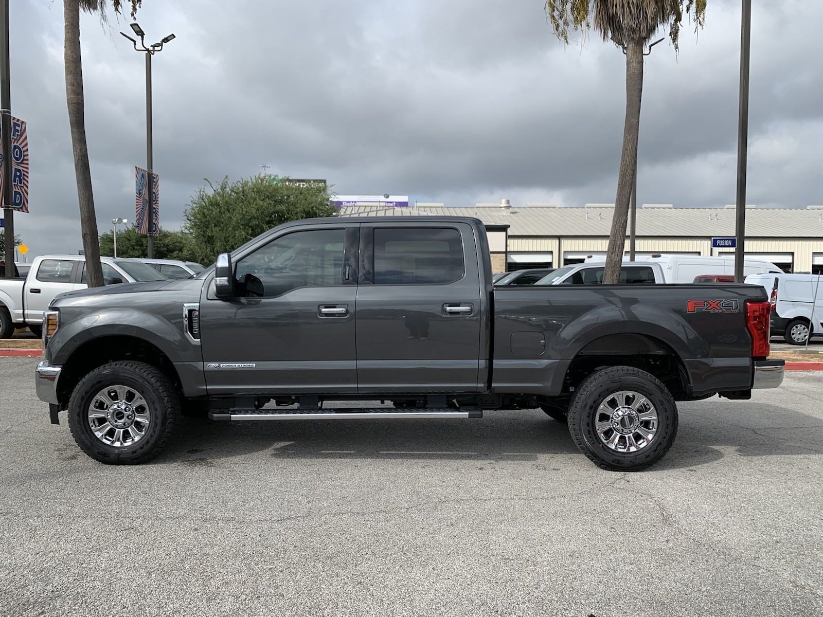 New 2019 Ford Super Duty F 250 Srw Xlt Crew Cab Pickup In San Antonio 991735 Red Mccombs 3314