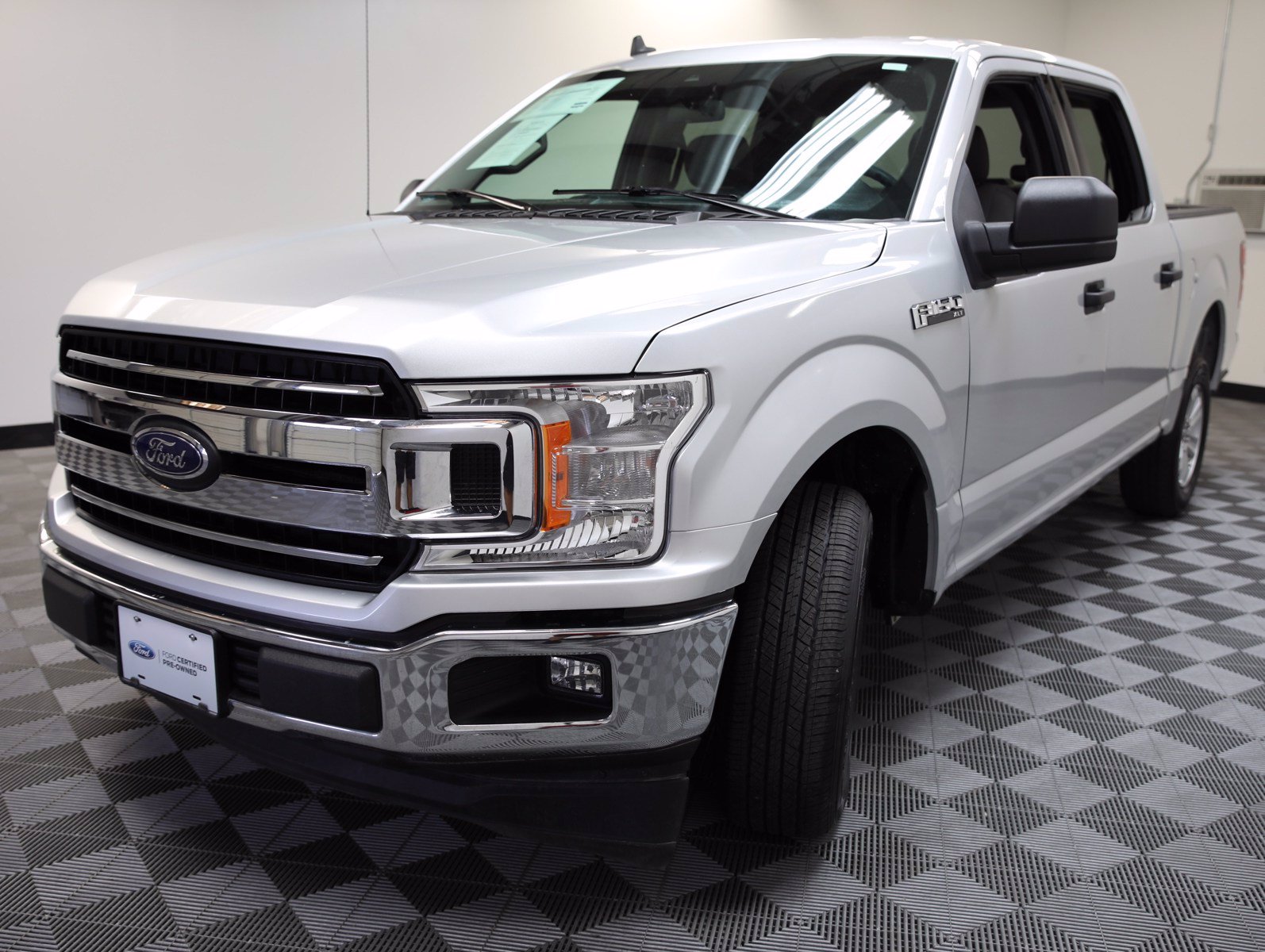 Certified Pre-Owned 2019 Ford F-150 XLT Crew Cab Pickup in San Antonio