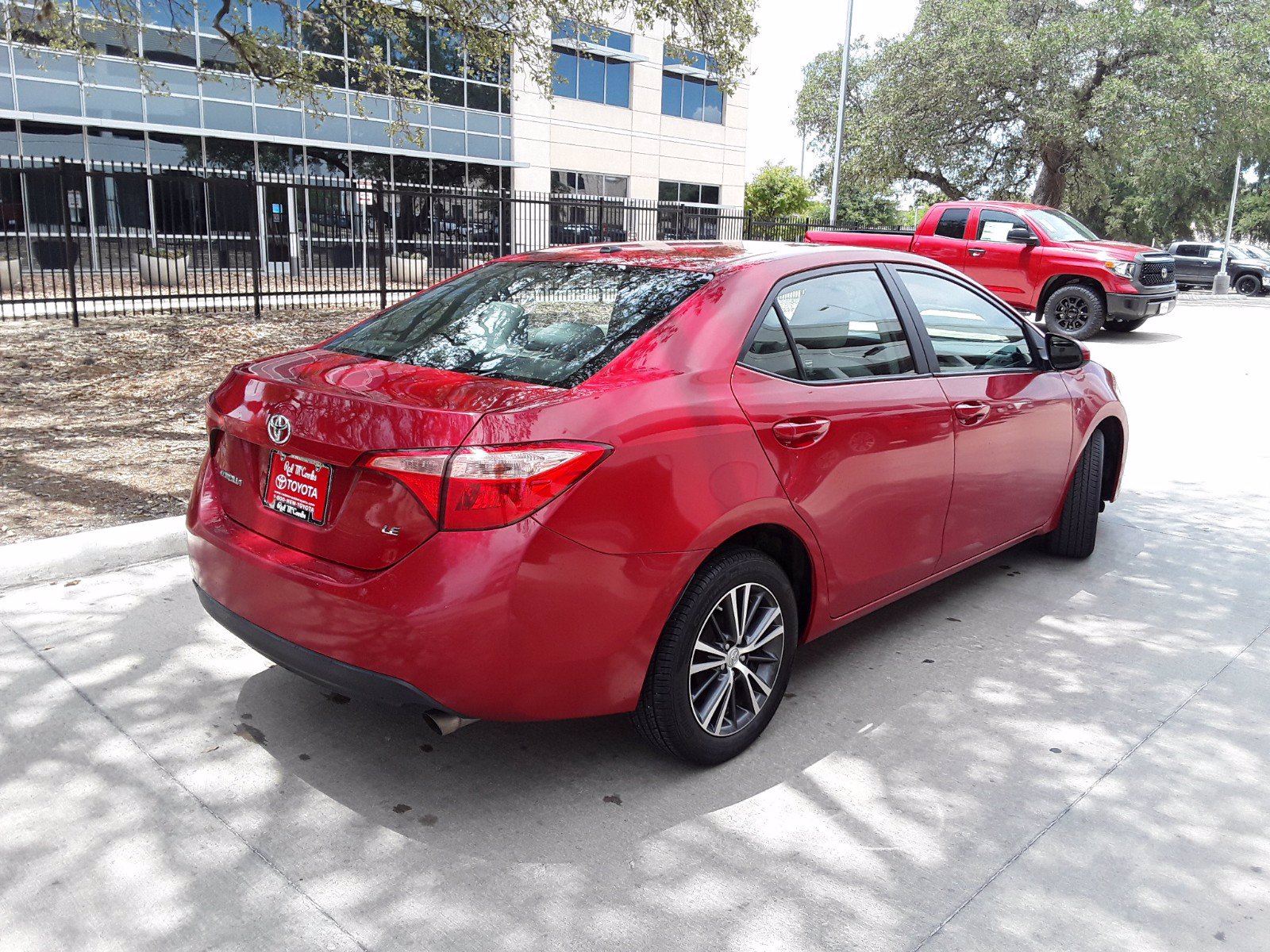 Pre-Owned 2019 Toyota Corolla LE 4dr Car in San Antonio #31486X | Red ...