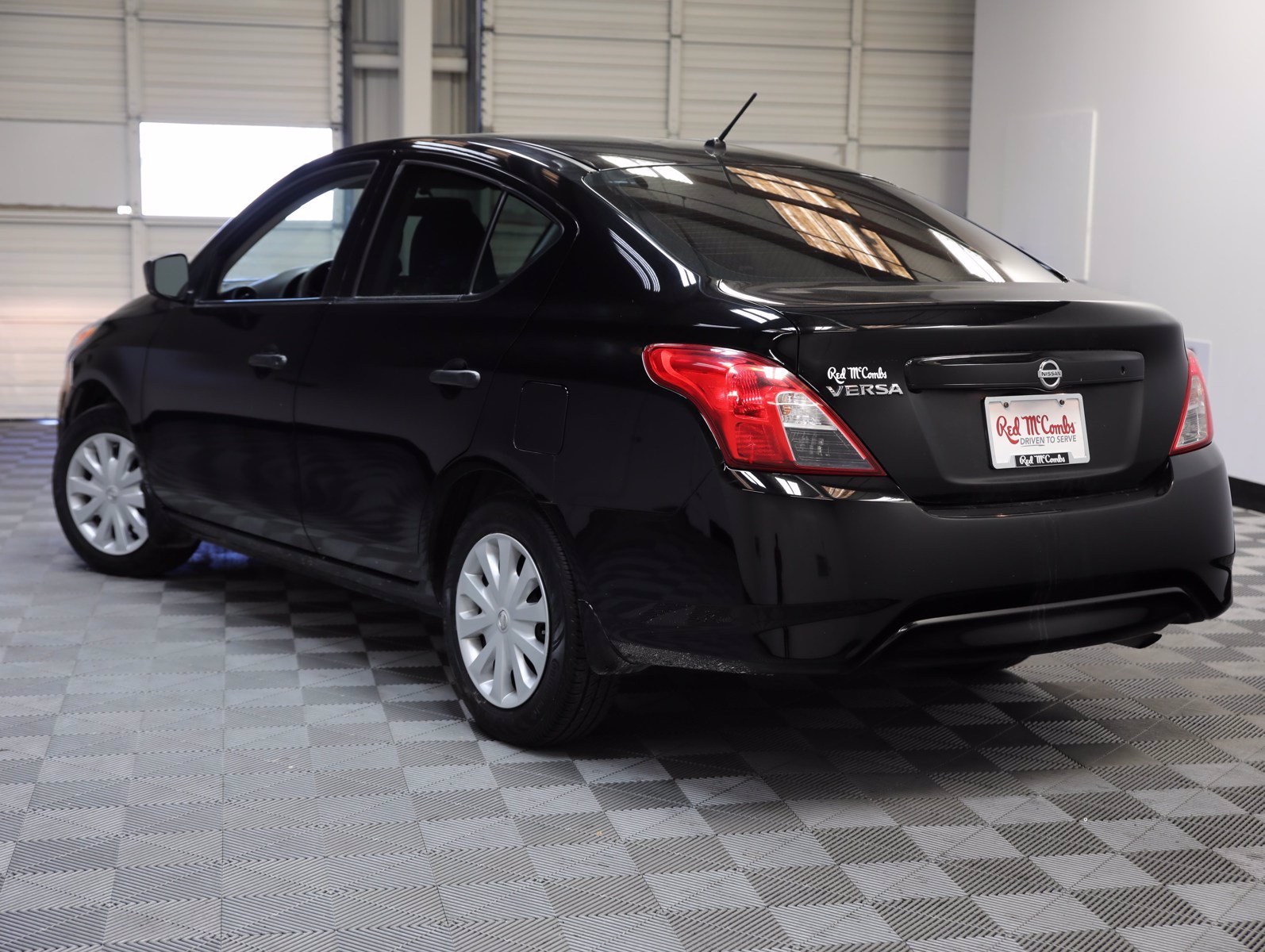 Pre-Owned 2016 Nissan Versa S 4dr Car in San Antonio #102996A | Red ...