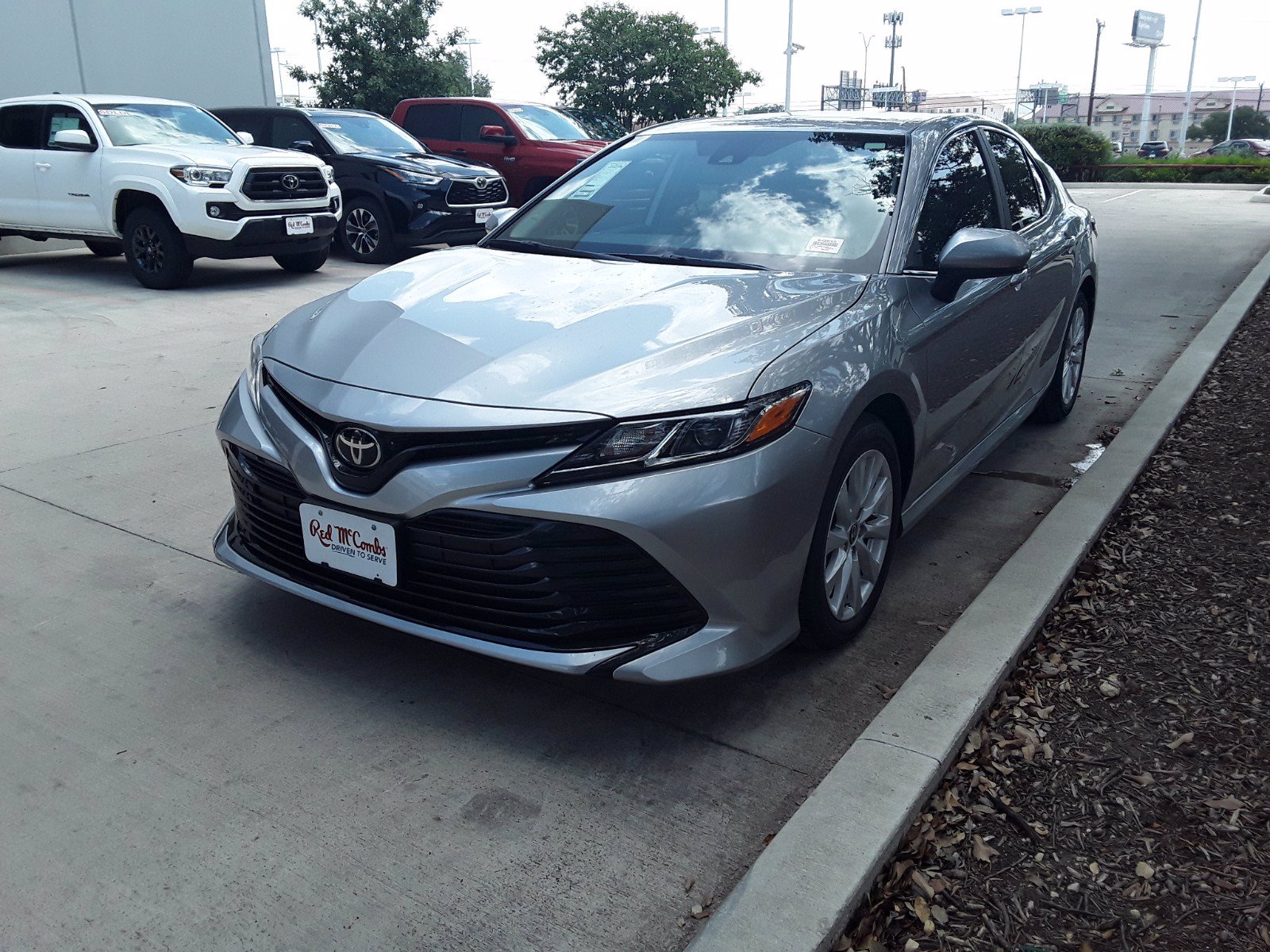 New 2020 Toyota Camry LE 4dr Car in San Antonio #302632 | Red McCombs ...