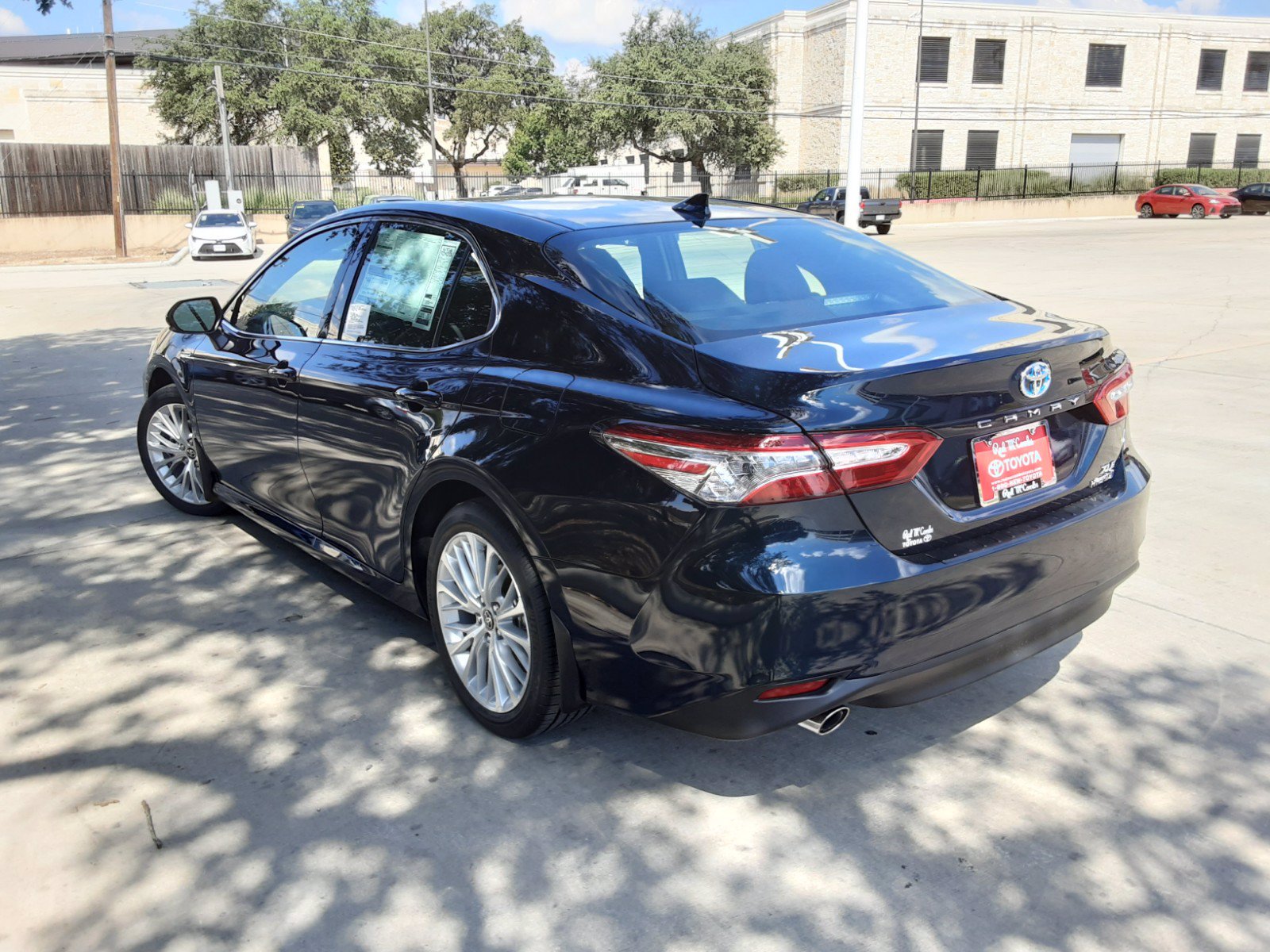 New 2020 Toyota Camry Hybrid XLE 4dr Car in San Antonio #303155 | Red ...