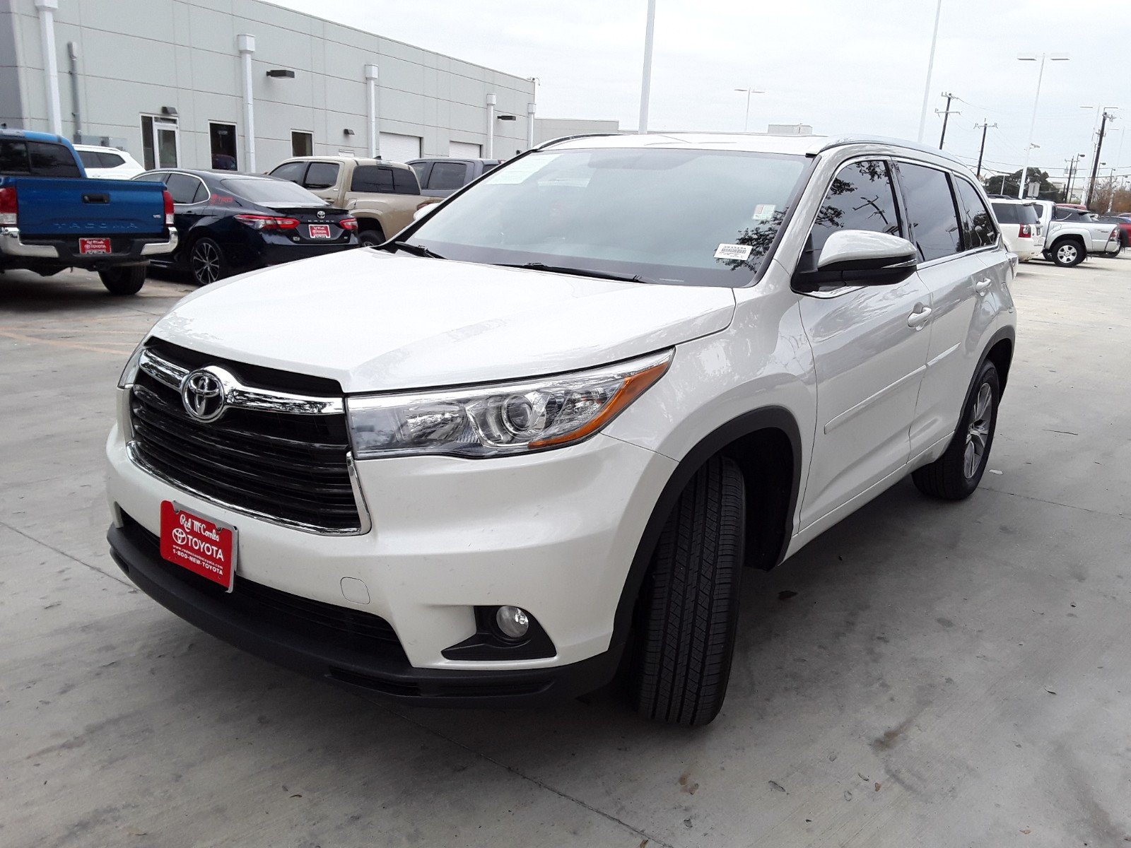 Pre Owned 2015 Toyota Highlander Xle With Navigation