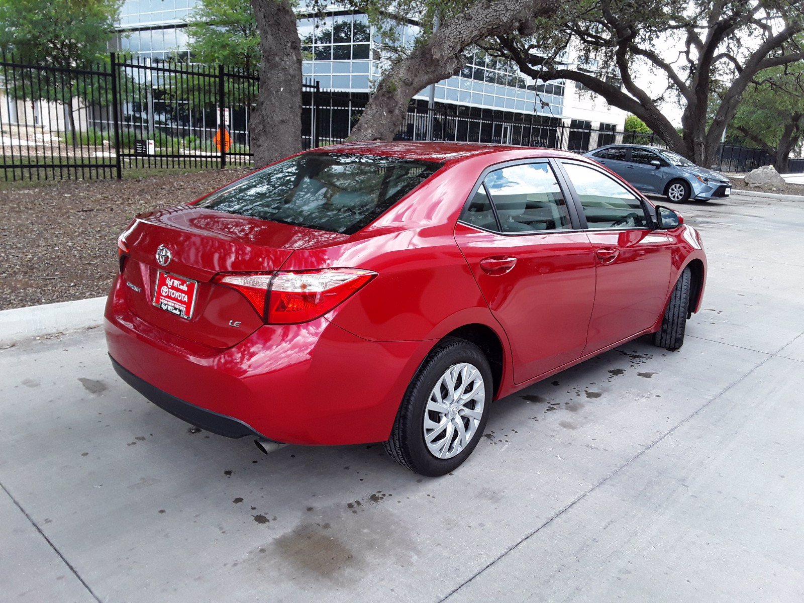 Pre-Owned 2019 Toyota Corolla LE 4dr Car in San Antonio #31390 | Red ...