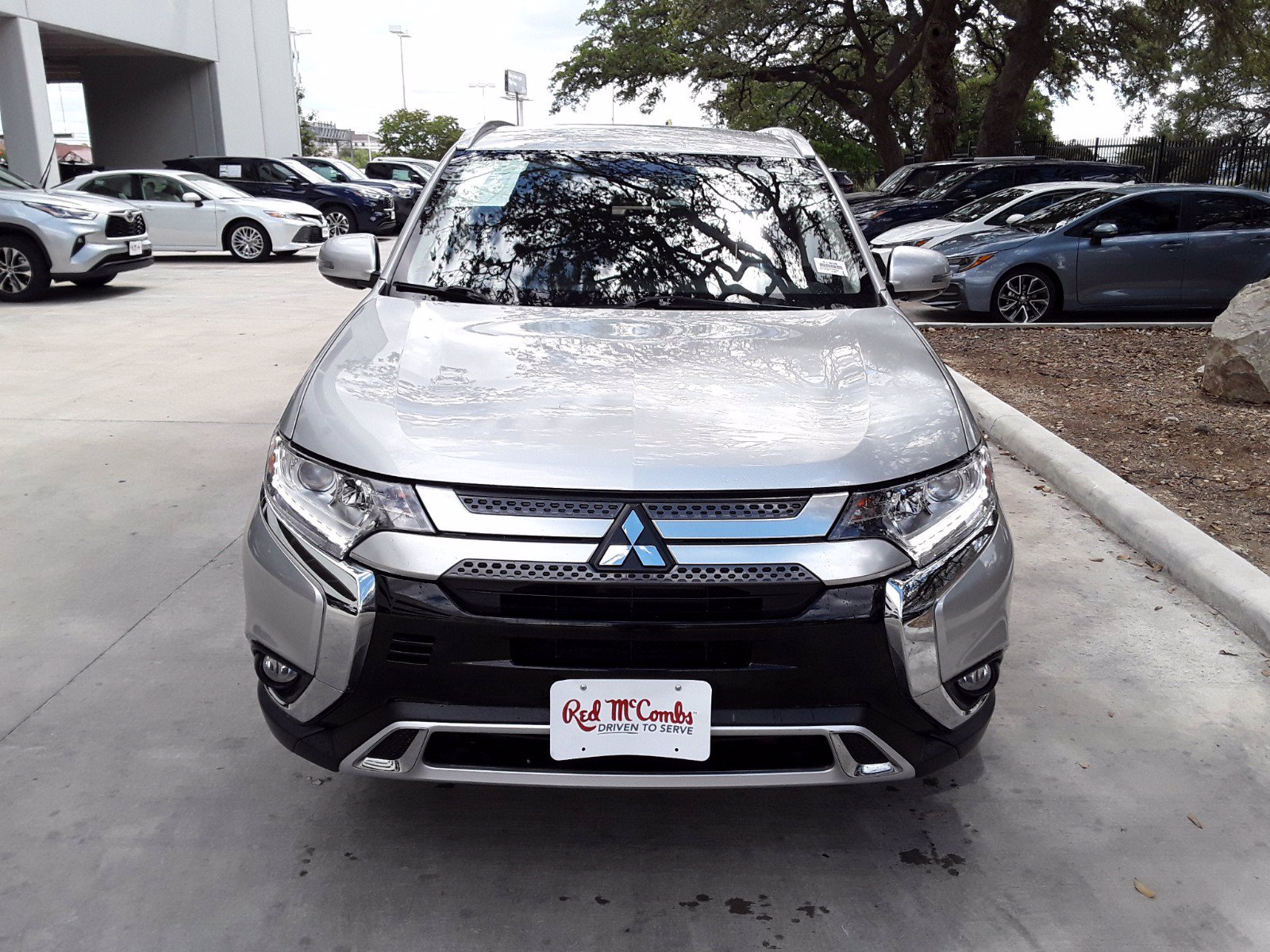 Pre-Owned 2019 Mitsubishi Outlander SEL Sport Utility in San Antonio